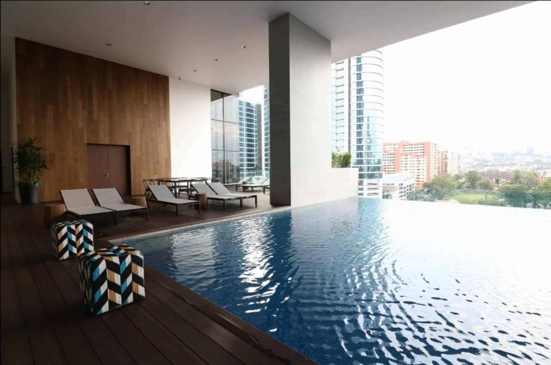 Kl Sentral Serviced Apartment - The Establishment Kl Sentral By Loop Suites Куала-Лумпур Экстерьер фото